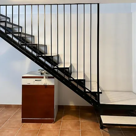 度假居 4 Bedroom Pet Friendly In