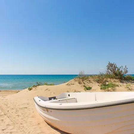 4 Bedroom Pet Friendly In * Cugnoli