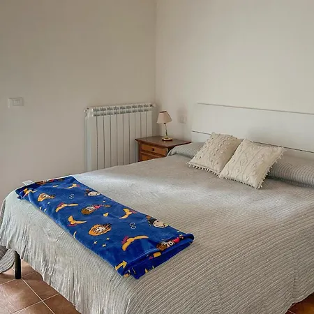 4 Bedroom Pet Friendly In Holiday home *